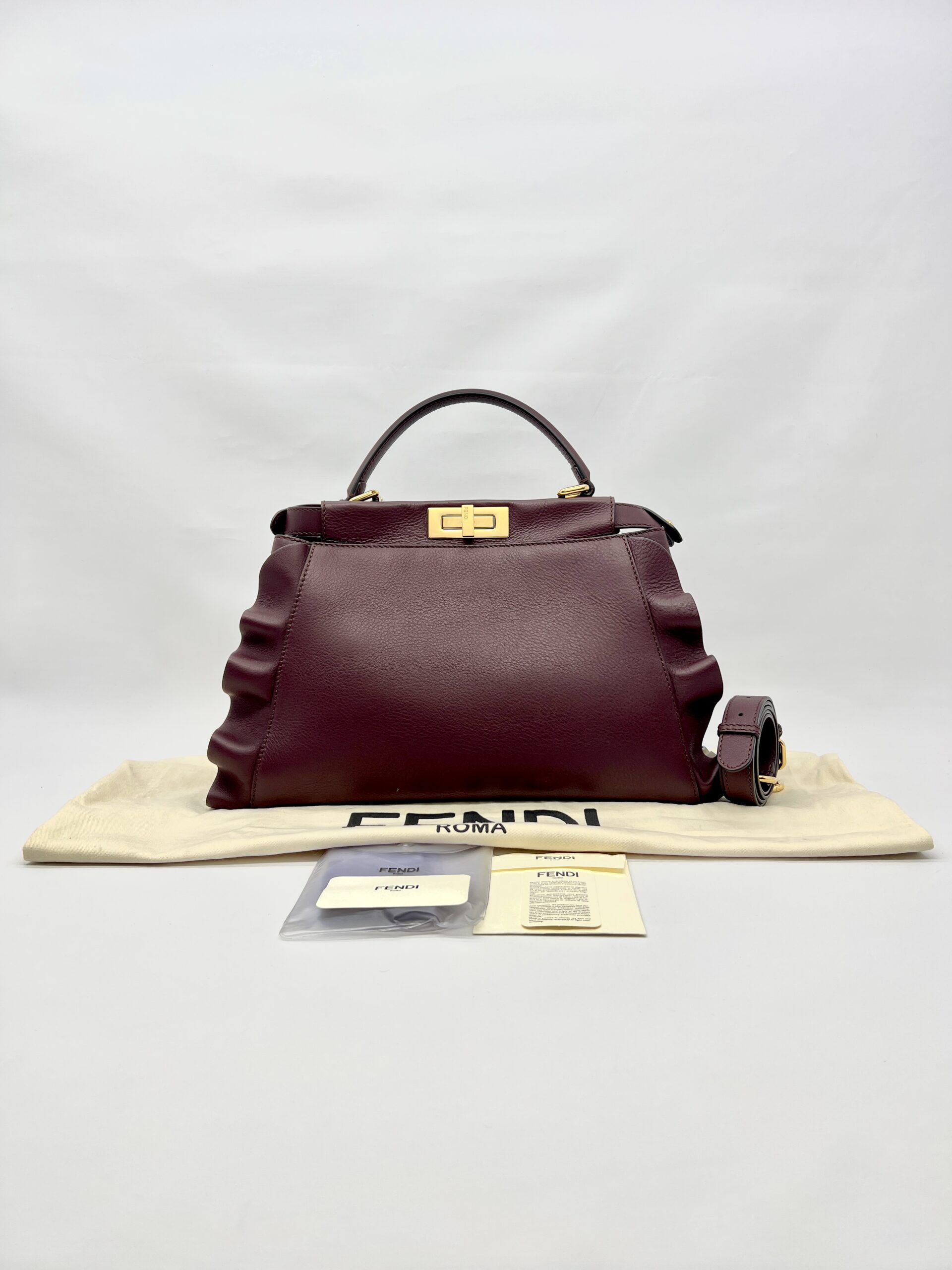 Peekaboo Medium Waves Bordeaux GHW