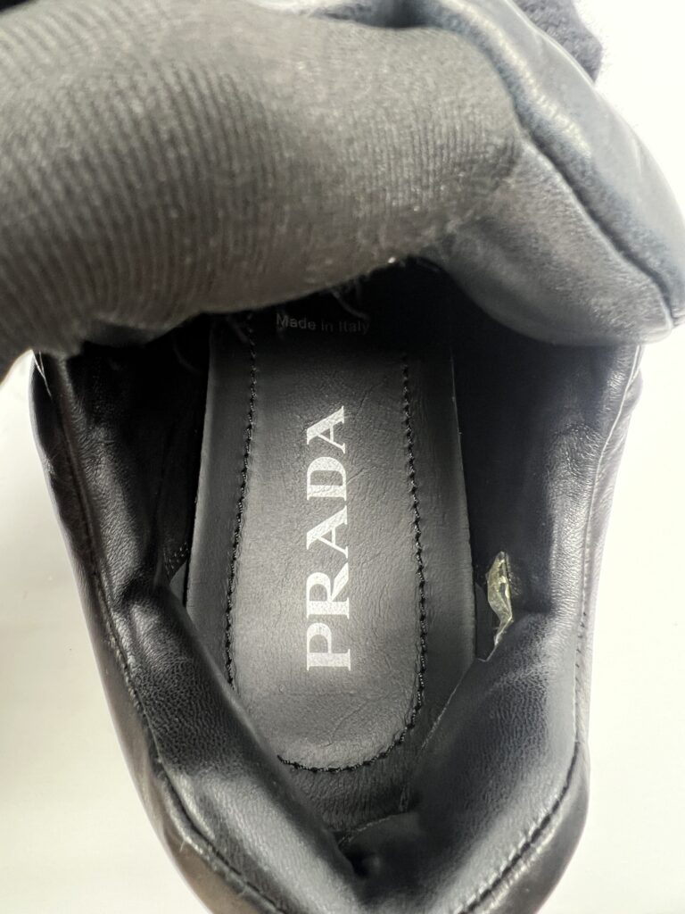 Monolith Padded Black SHW