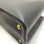 Capucines MM Taurillon Black GHW