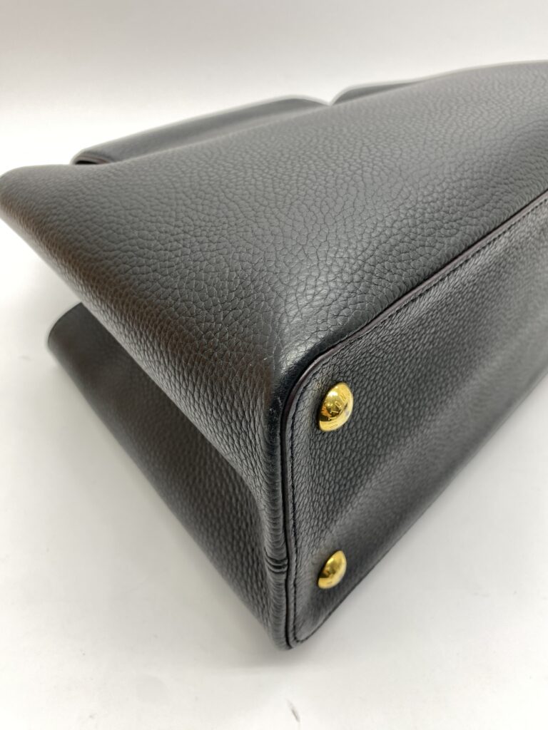 Capucines MM Taurillon Black GHW