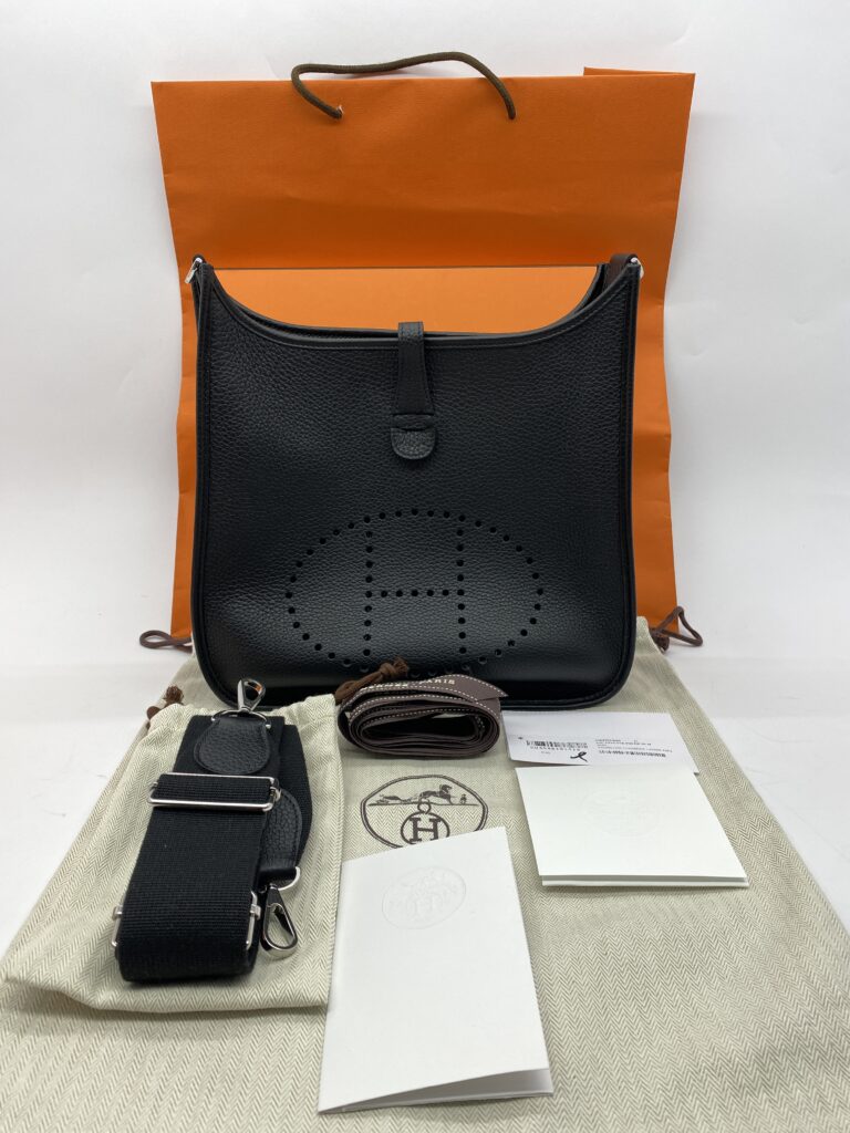 Evelyne PM 29 Clemence Noir PHW