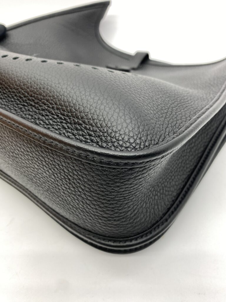 Evelyne PM 29 Clemence Noir PHW