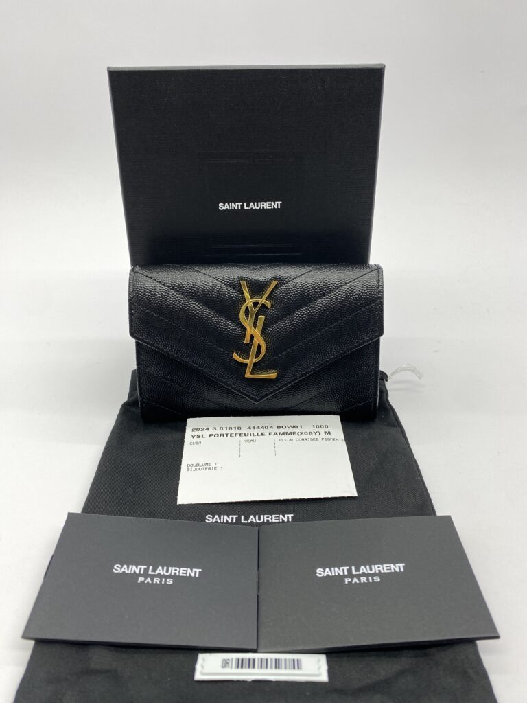 Small Envelope Grain Black GHW