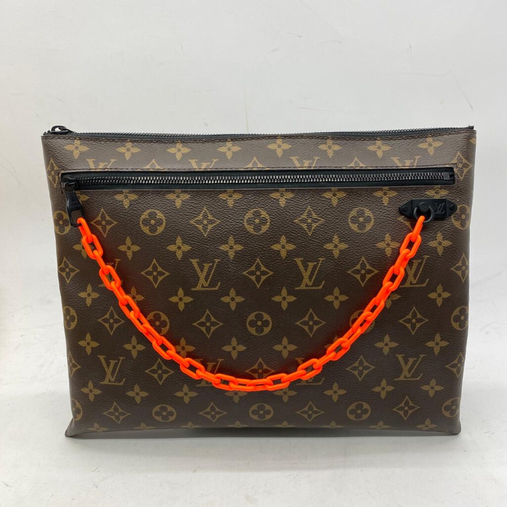 Pochette A4 Monogram Black