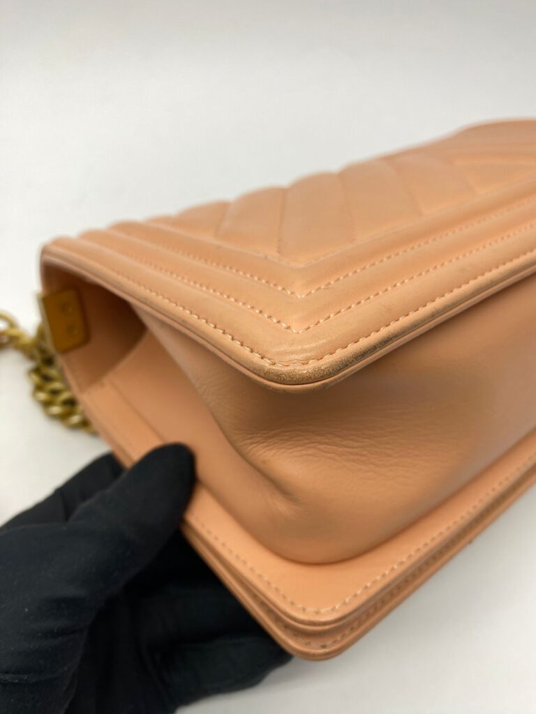 Boy Medium 25 Chevron Lambskin Peach SHW