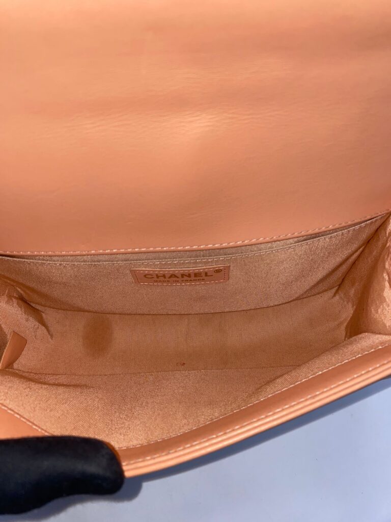 Boy Medium 25 Chevron Lambskin Peach SHW