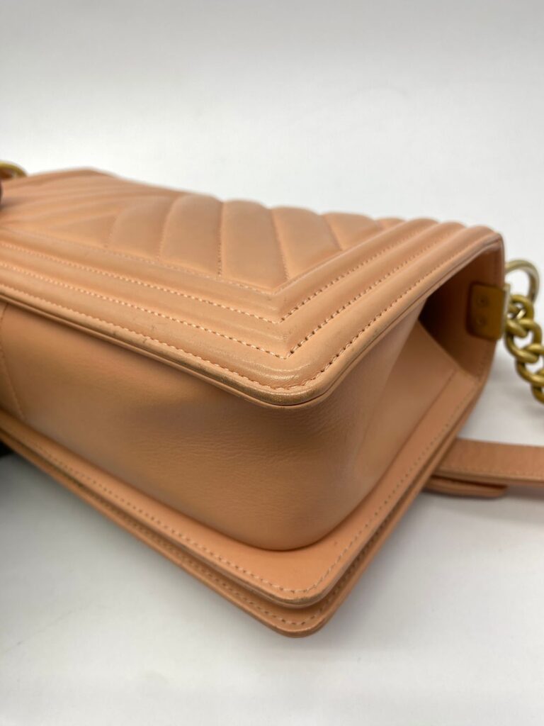 Boy Medium 25 Chevron Lambskin Peach SHW