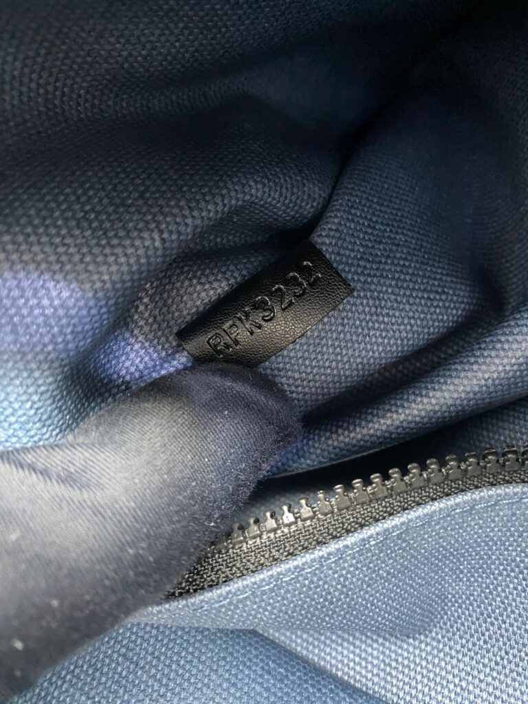 Small Travel Totebag Blue Shadow