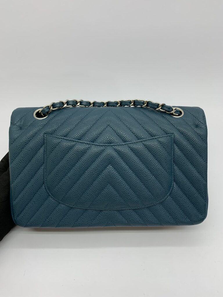 Medium Classic D Flap Caviar Chevron Blue GHW