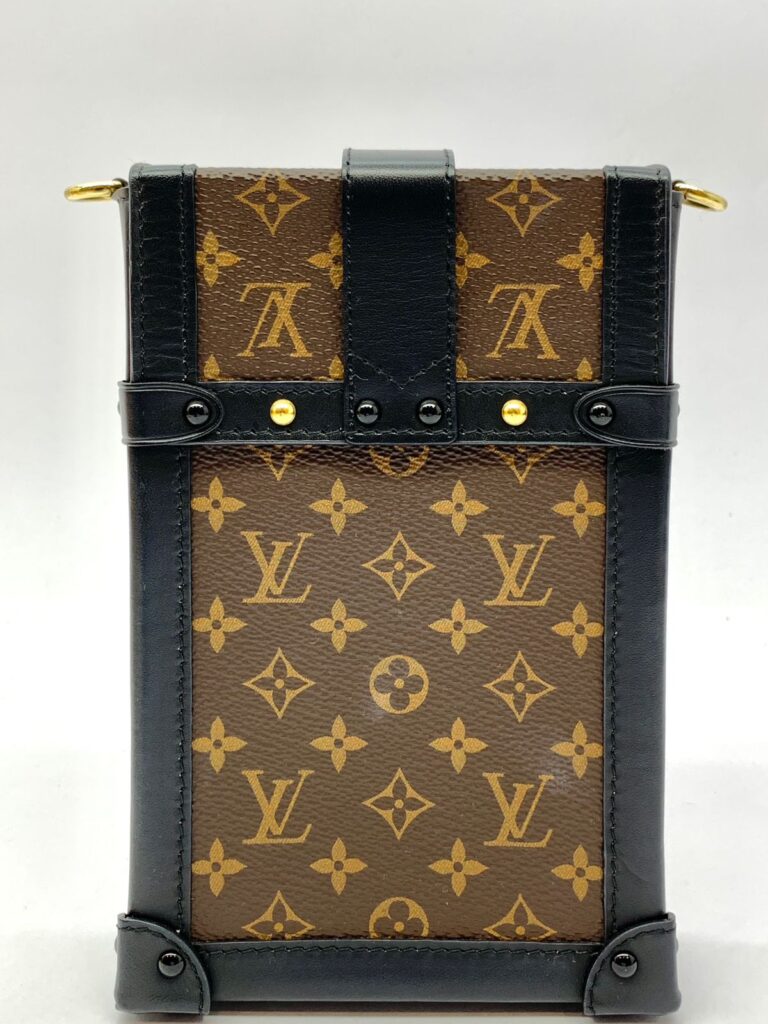 Trunk Vertical Monogram Noir Gold Hardware