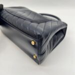 Coco Handle Medium Chevron Navy Gold Hardware