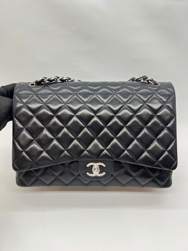 Maxi Classic D. Flap Lambskin Black Silver Hardware