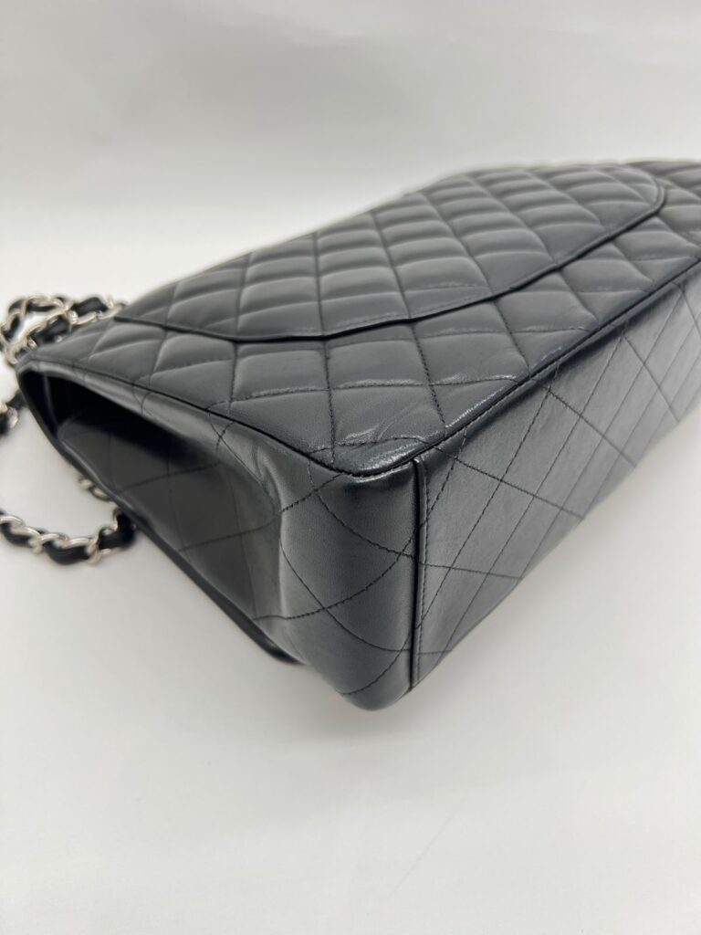 Maxi Classic D. Flap Lambskin Black Silver Hardware