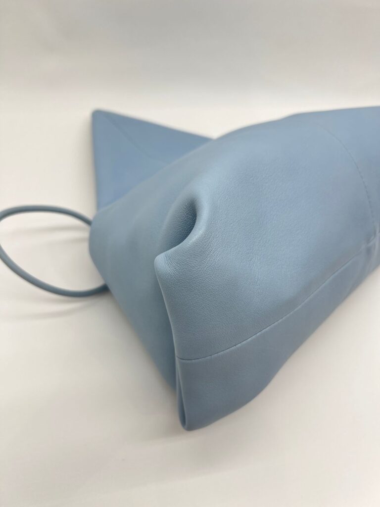 Trine Angular Ice Blue Gold Hardware