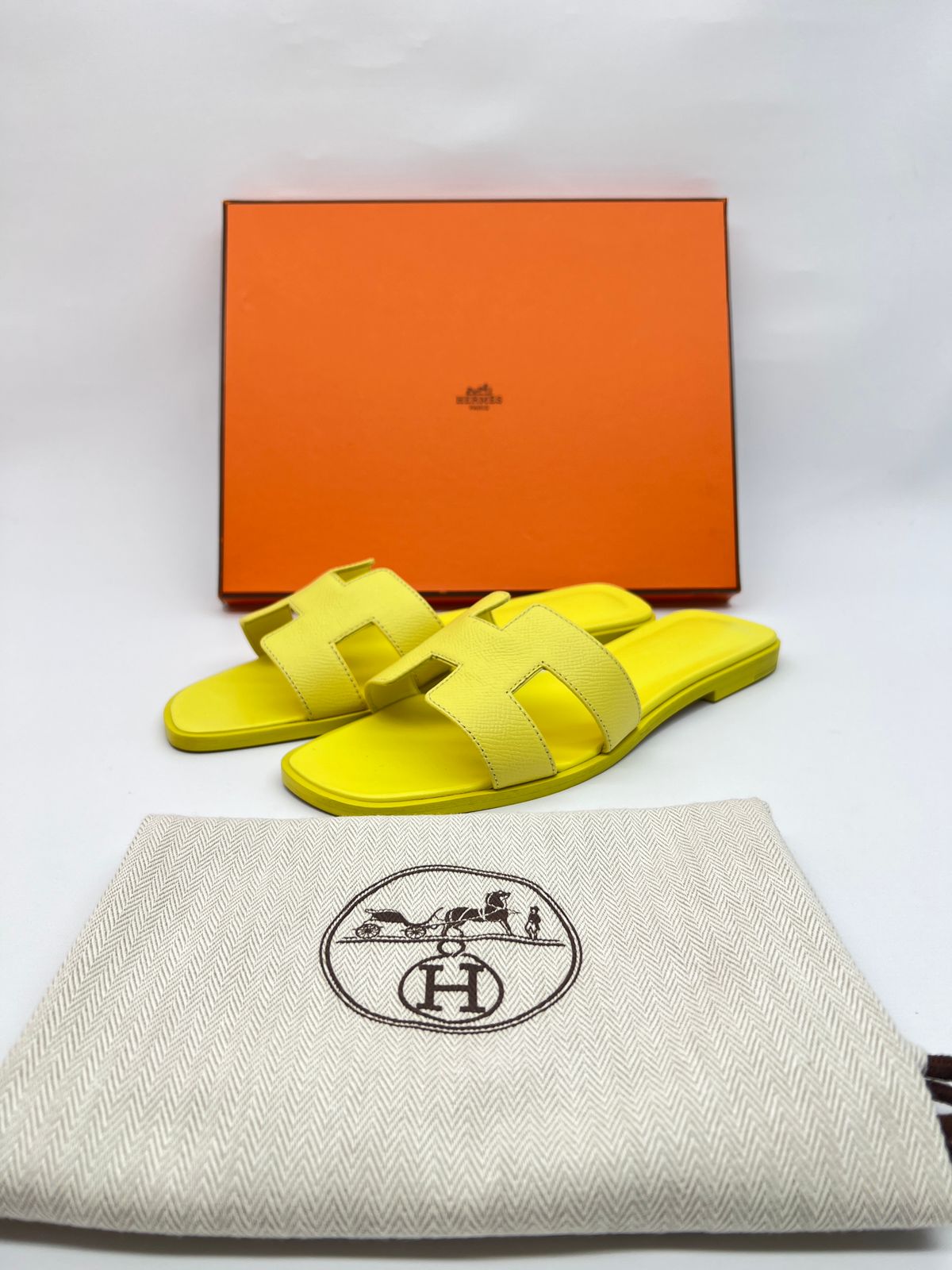 Oral Sandal Epsom Jaune