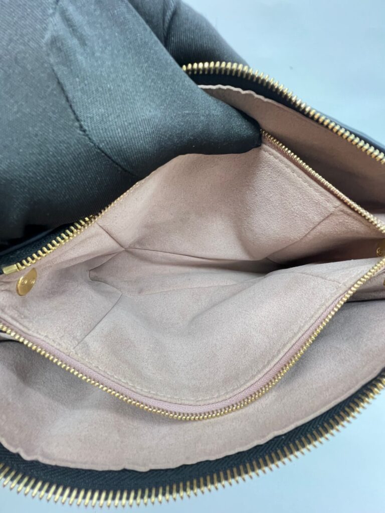 Coussin BB Bubblegram Noir GHW