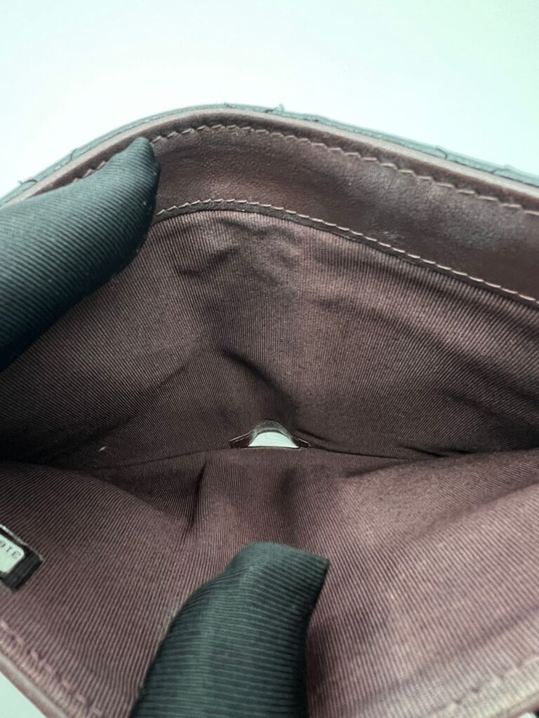 Classic Trifold Compact Caviar Black GHW