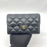 Classic Trifold Compact Caviar Black GHW