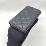 Classic Trifold Compact Caviar Black GHW