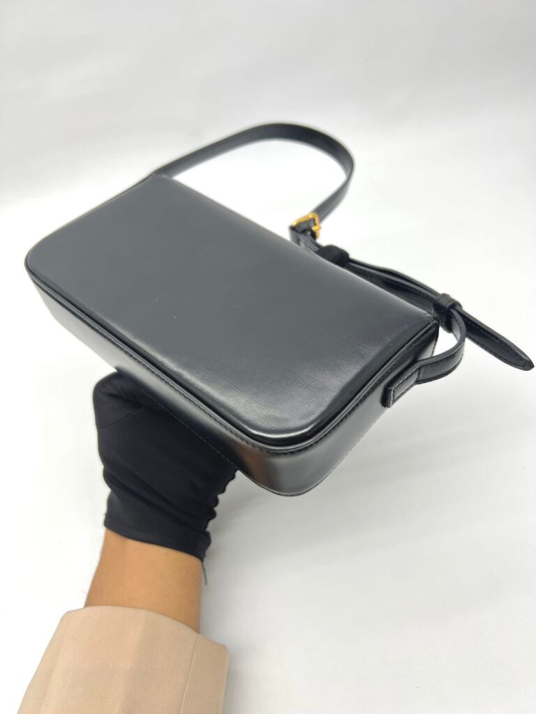 Triomphe Shoulder Bag Black GHW