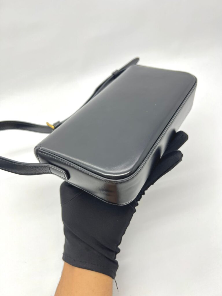 Triomphe Shoulder Bag Black GHW