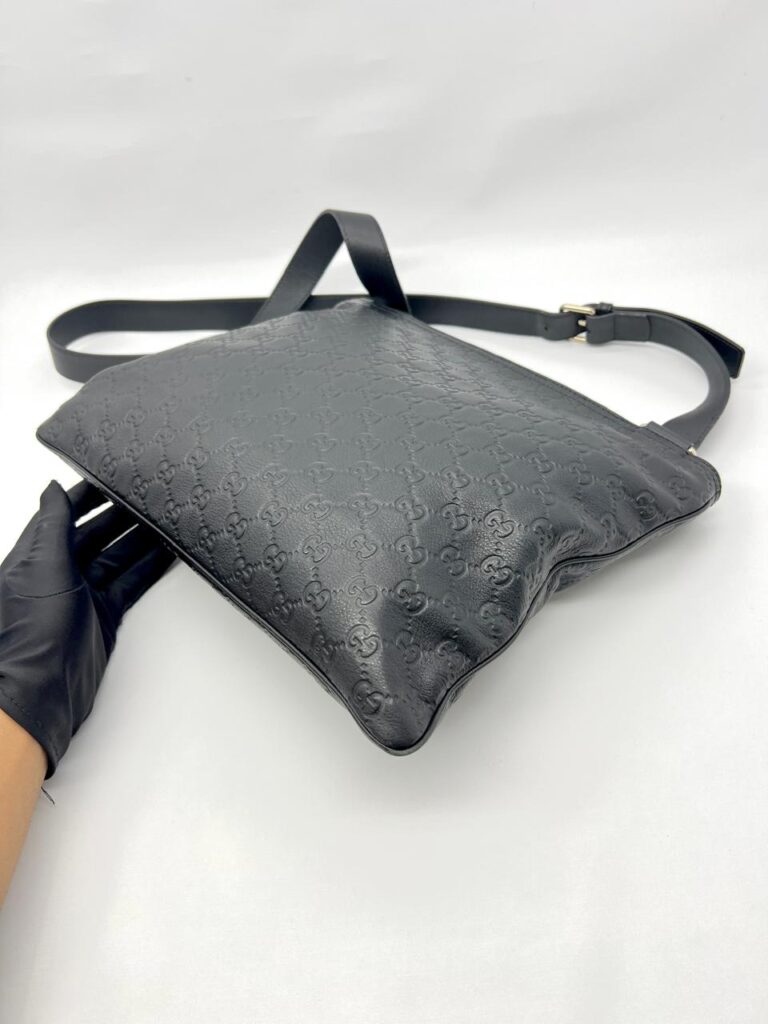 Guccissima Messenger Black SHW