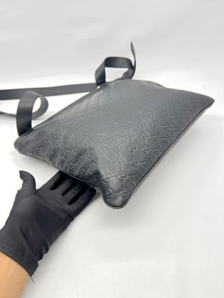 Guccissima Messenger Black SHW
