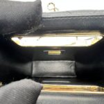 Chain Around Cut Out Handle Evening Caviar Black GHW