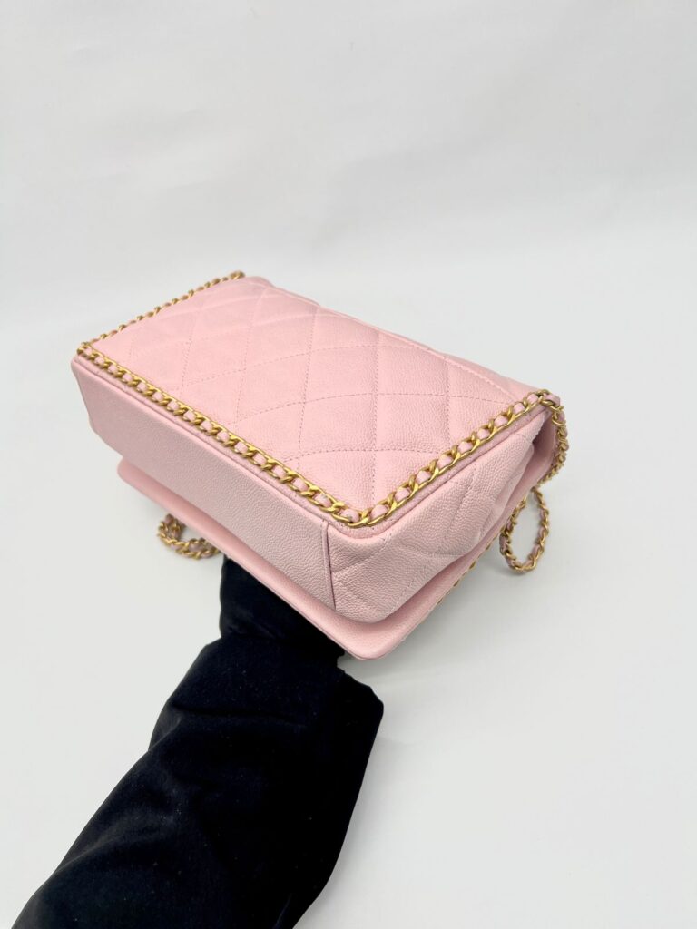 Neverending Chain Around Caviar Pink GHW