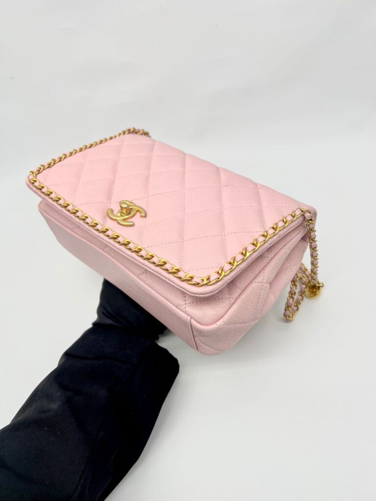 Neverending Chain Around Caviar Pink GHW