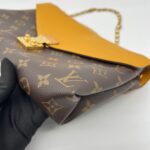 Pallas Chain Monogram Saffran GHW