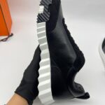 Bouncing Sneakers Black White