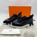 Bouncing Sneakers Black White