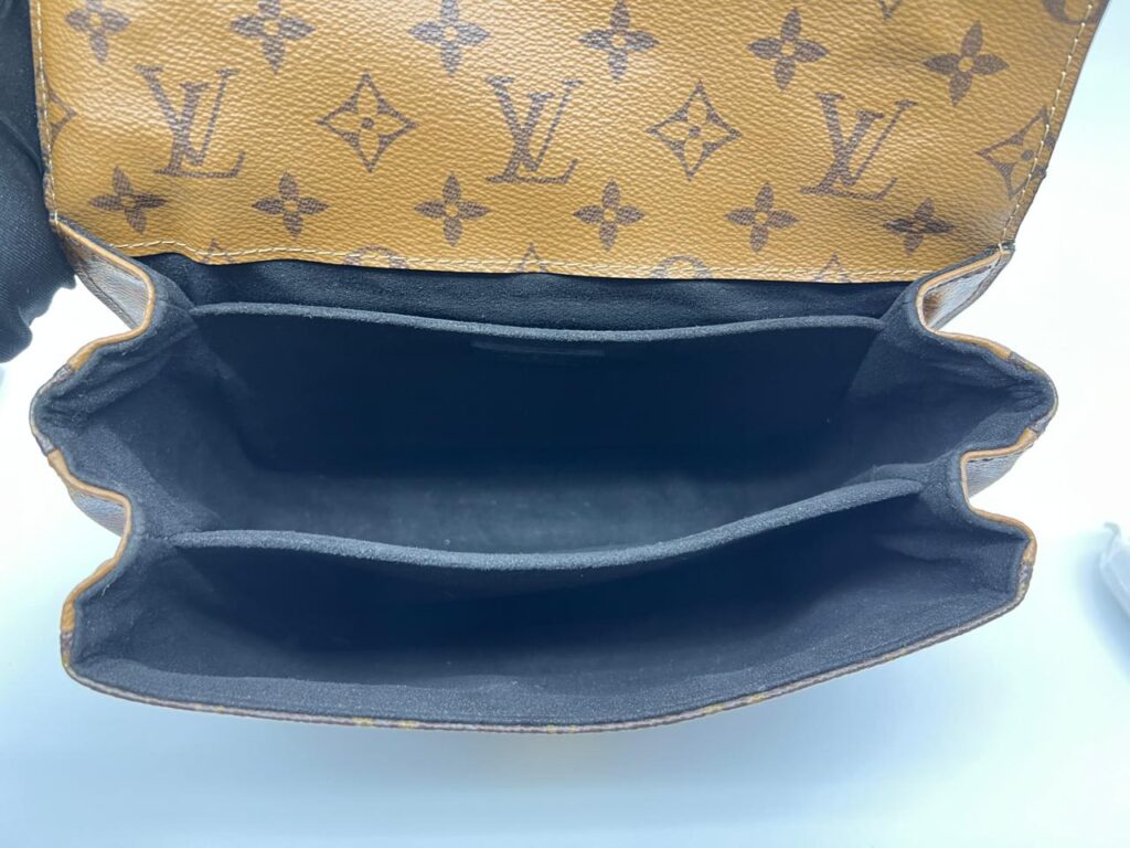 Metis Monogram Reverse