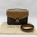 Metis Monogram Reverse