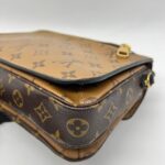 Metis Monogram Reverse