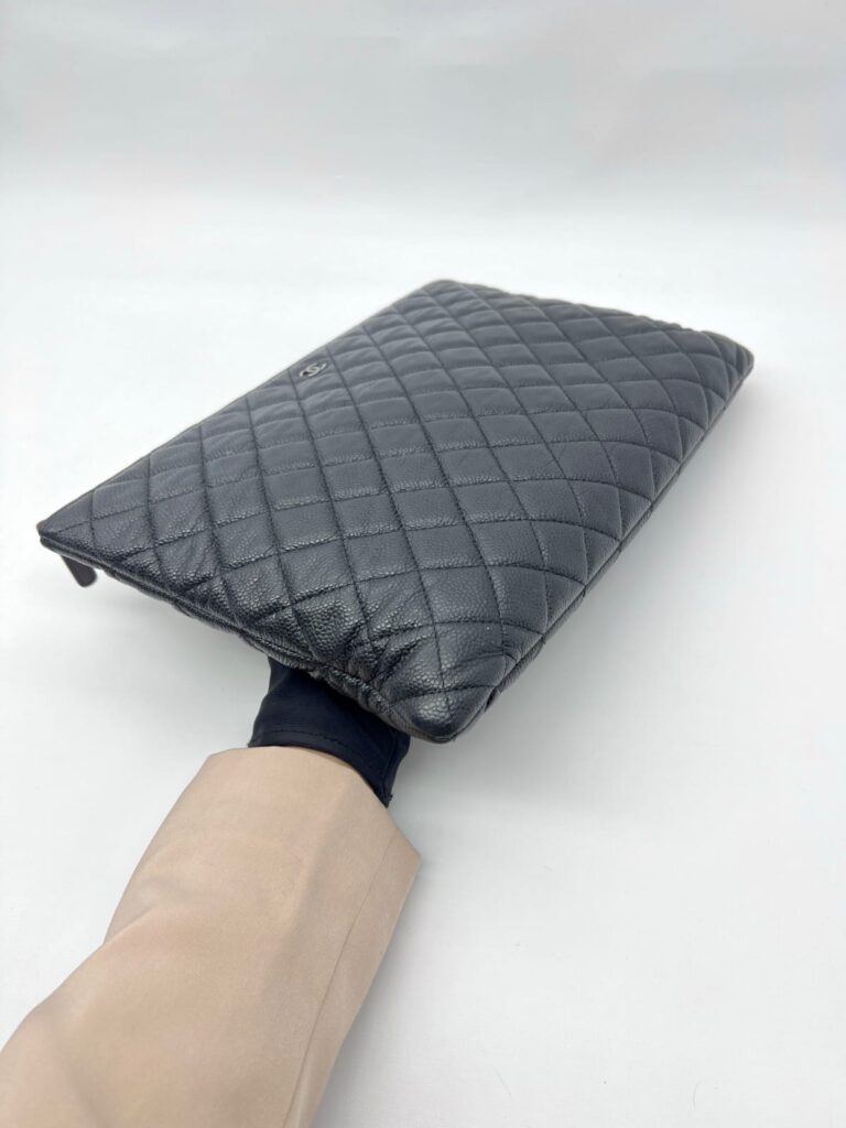 O Case Quilted Black Caviar RHW
