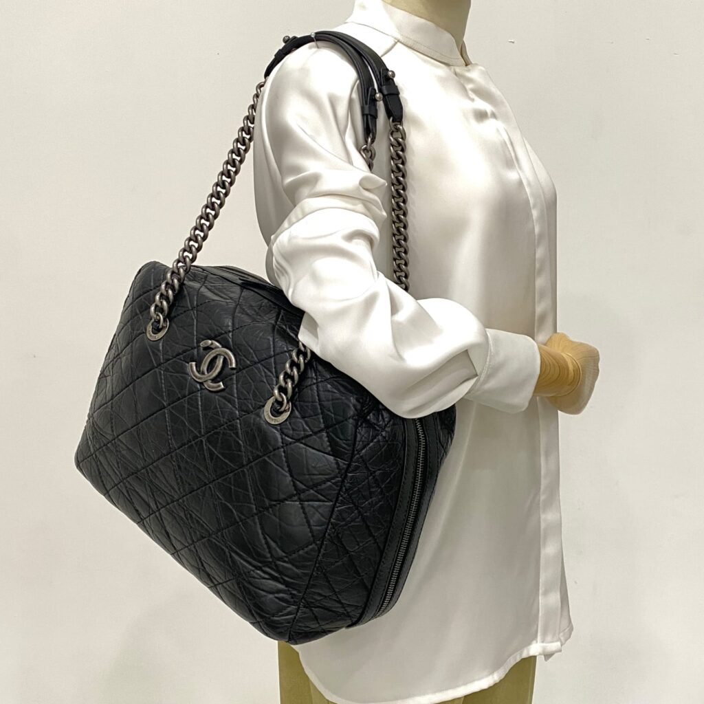 Secret Tag Bowling Bag Black Aged Calfskin RHW