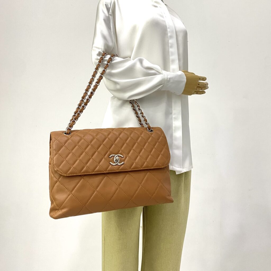 In The Business Flap Bag Light Brown SHW