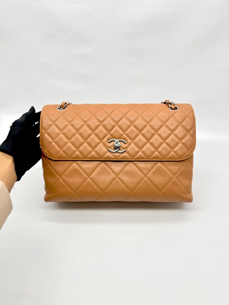 In The Business Flap Bag Light Brown SHW