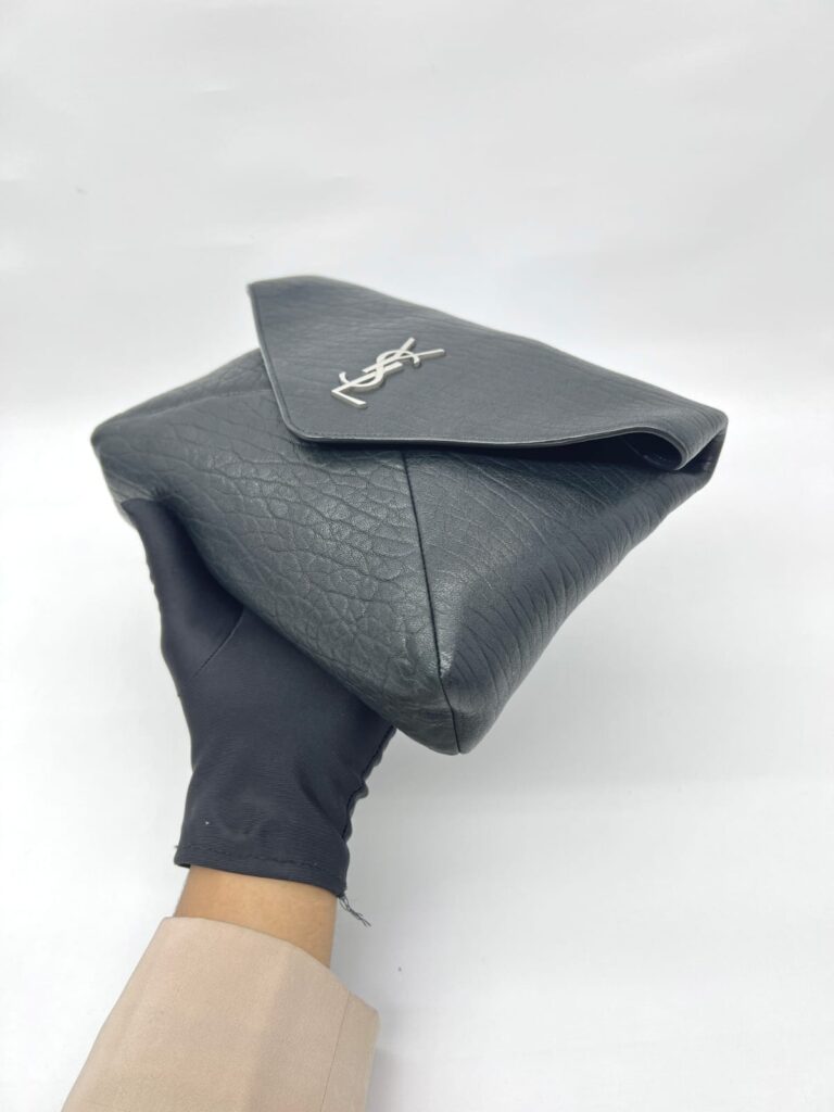 Cassandre Envelope Leather Black RHW