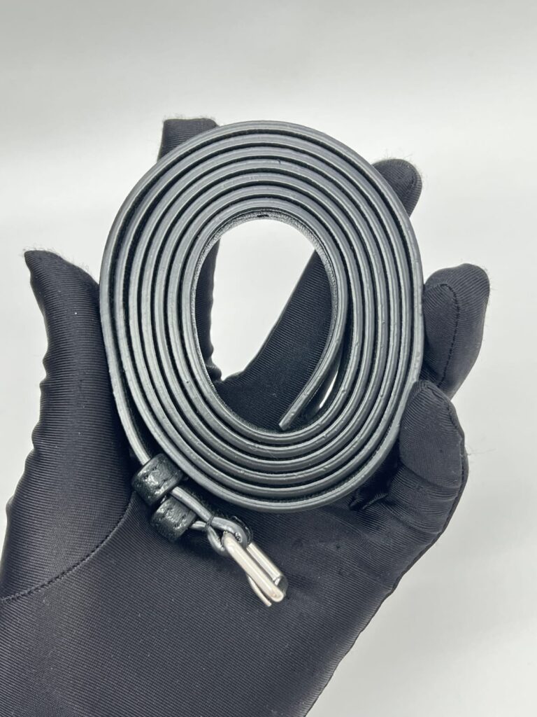 Cassandre Envelope Leather Black RHW