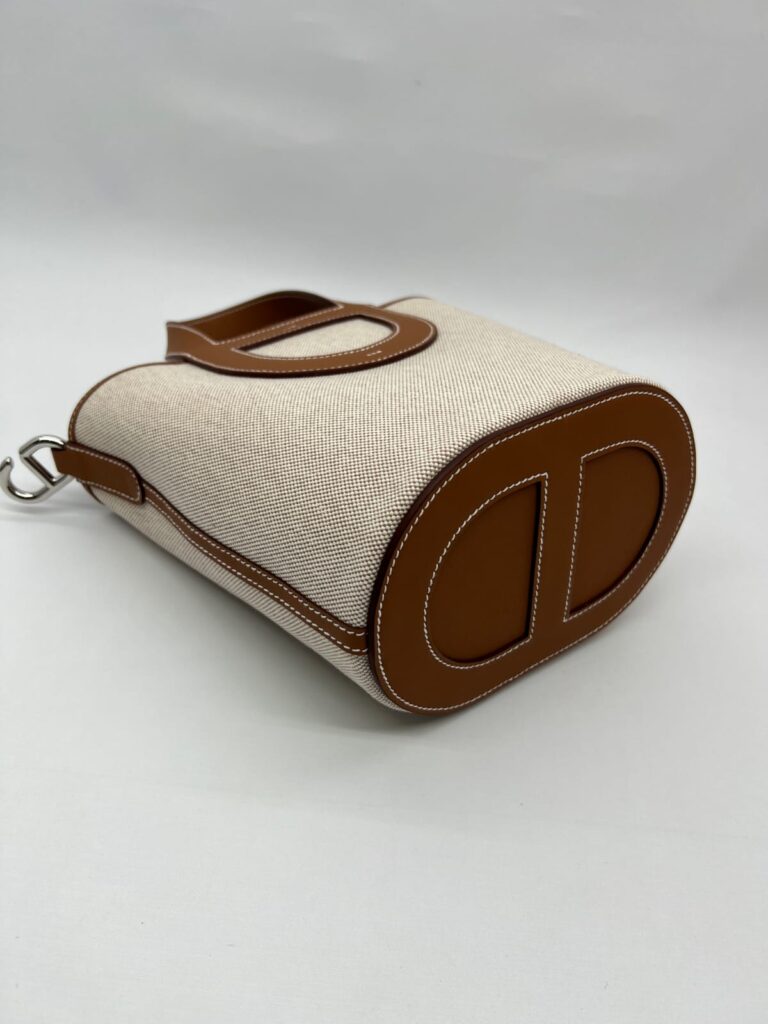 In The Loop 18 Ecru Beige Gold PHW