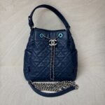 Chain Drawstring Bucket Quilted Blue SHW
