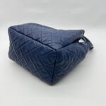 Chain Drawstring Bucket Quilted Blue SHW