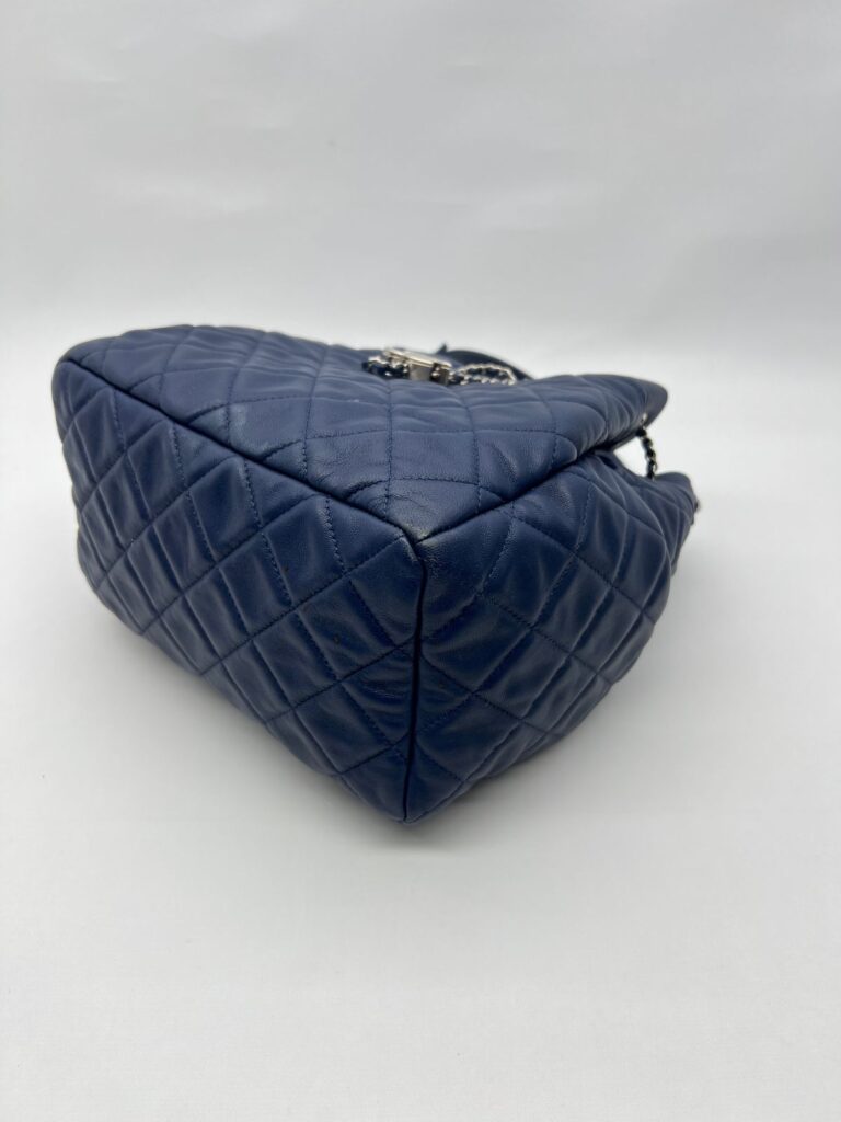 Chain Drawstring Bucket Quilted Blue SHW