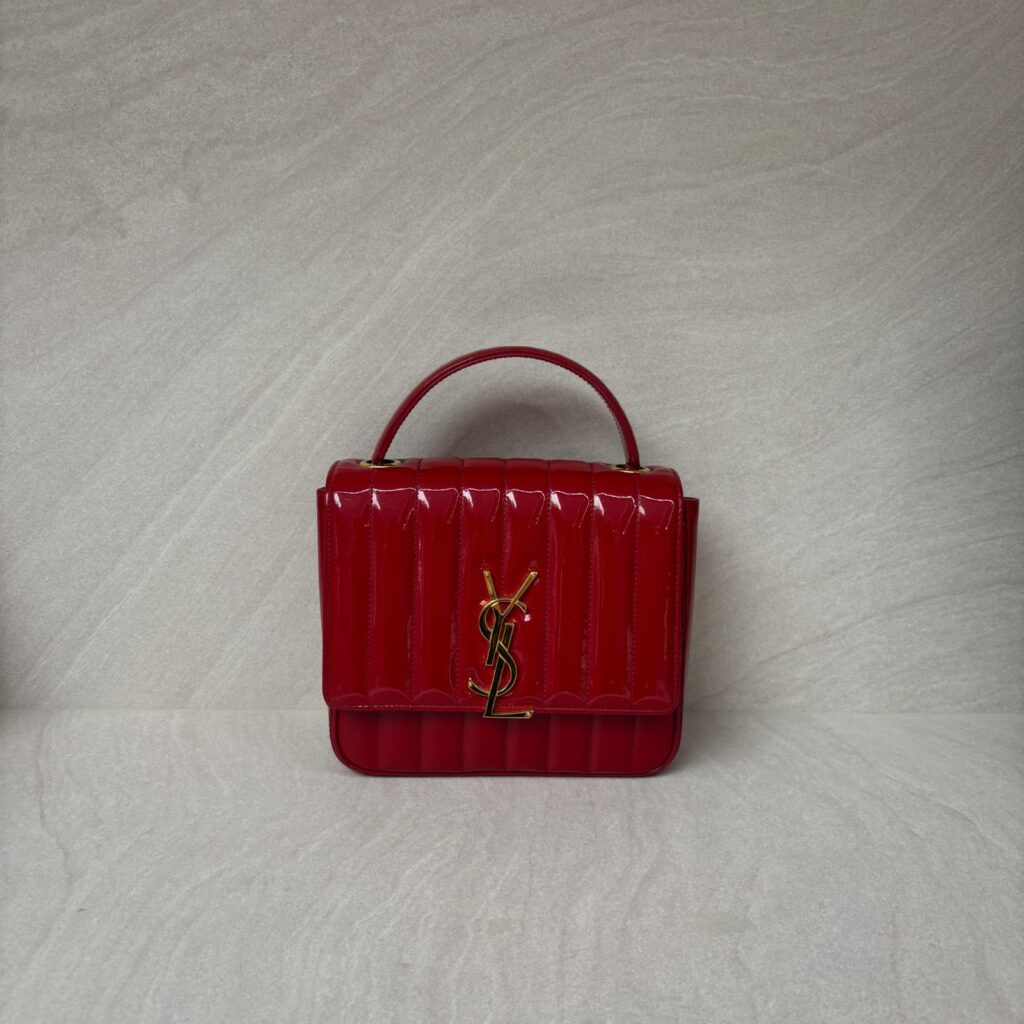 Vicky Vernis Red GHW