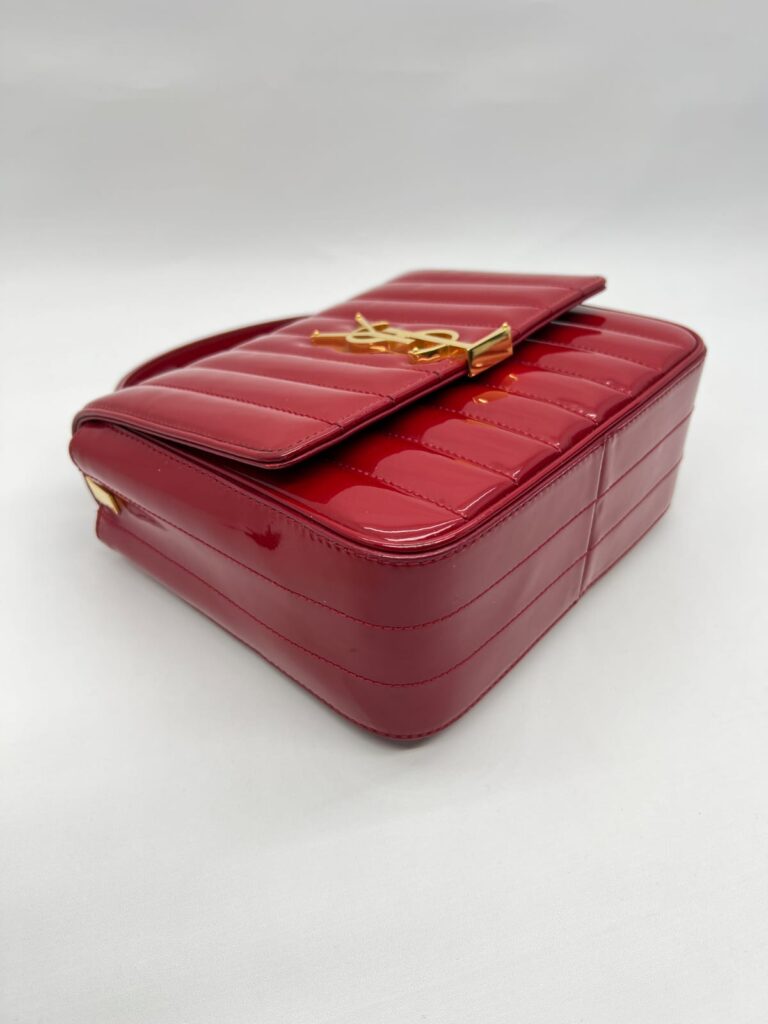 Vicky Vernis Red GHW