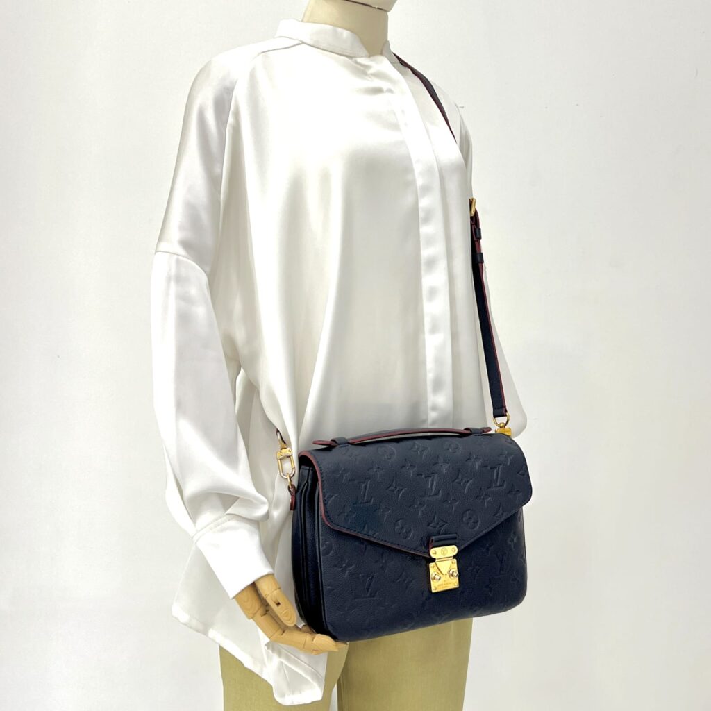 Metis MM Monogram Empreinte Marine Rouge GHW