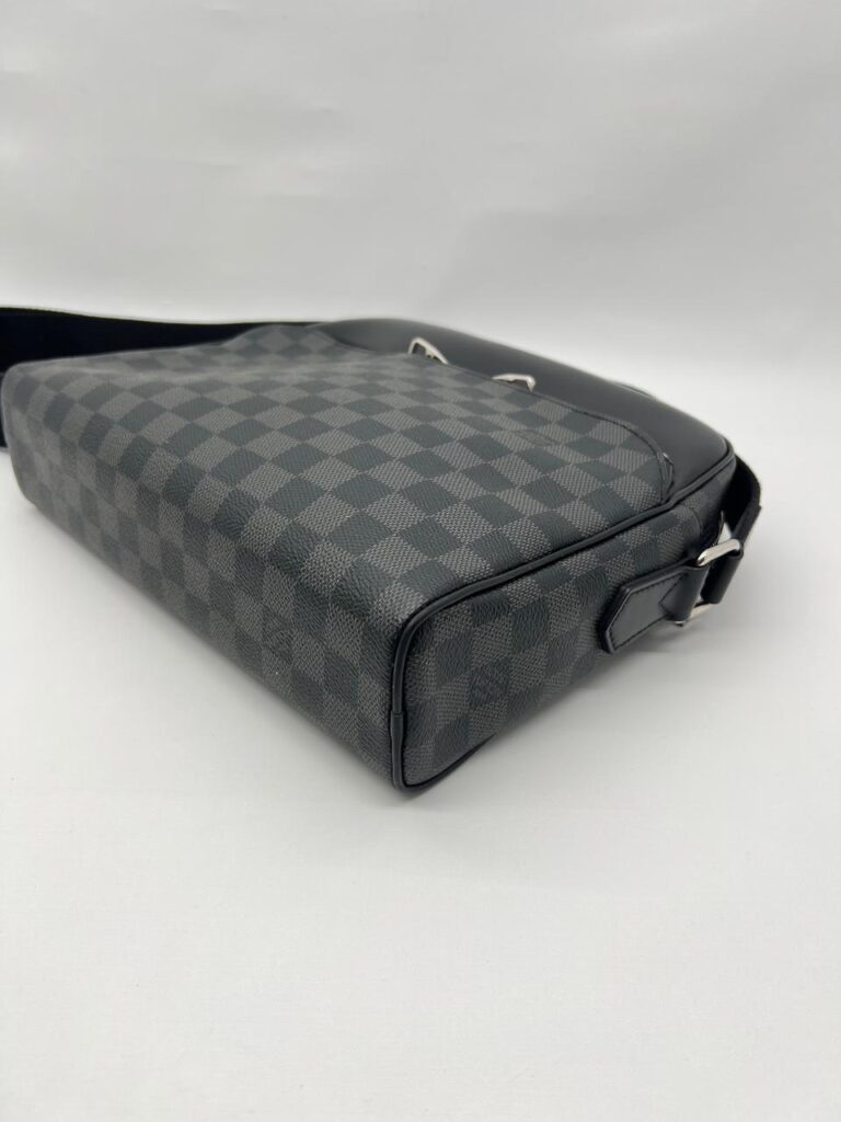 Dayton Messenger Damier Graphite
